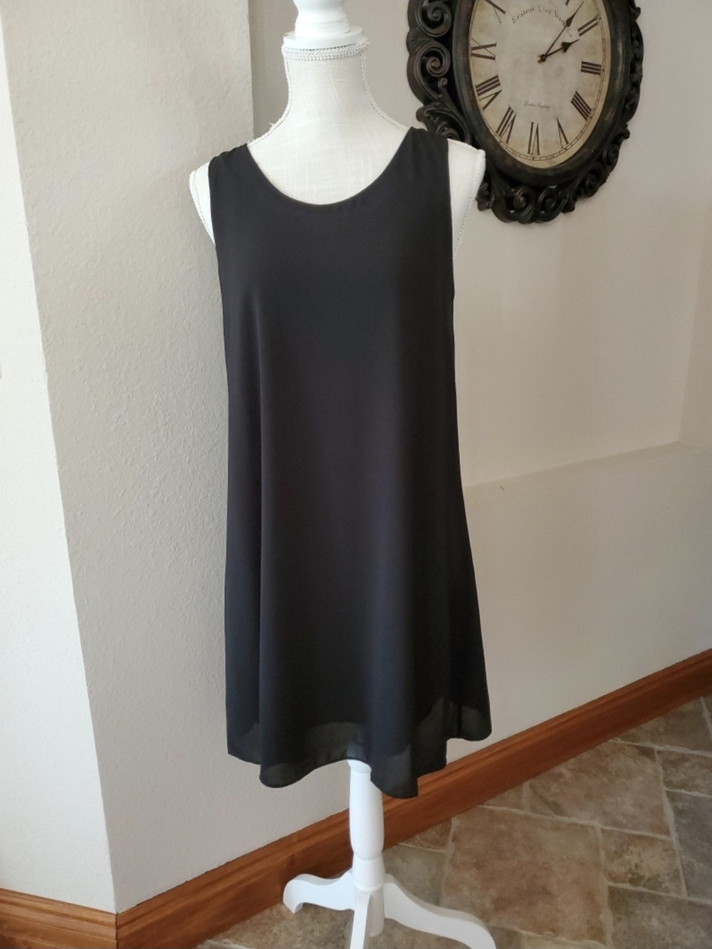 She + Sky Black Sleeveless Cocktail Dress - Size Small